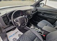 Mitsubishi Outlander SUV / Terénní 2,4 l 165 kw