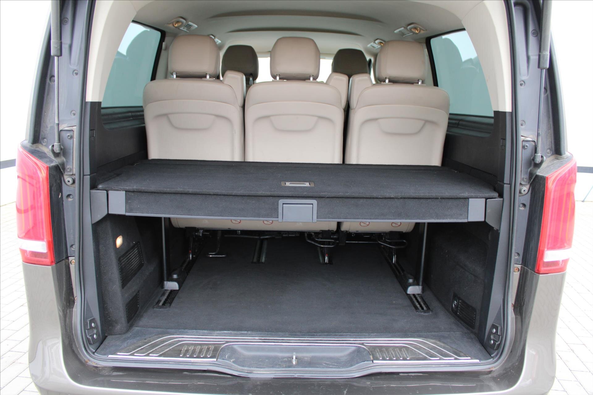 Mercedes-Benz Třídy V MPV 2,1 l 140 kw