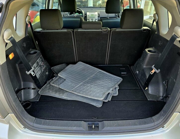 Toyota Corolla Verso 16