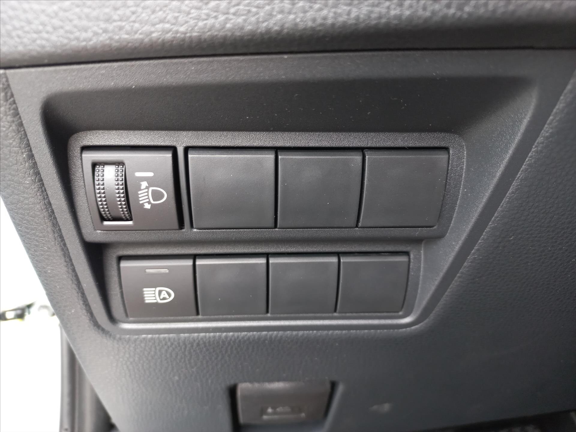 Toyota Yaris Cross CUV 1,5 l 68 kw