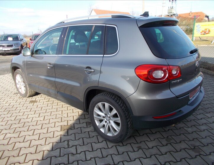 Volkswagen Tiguan SUV 2,0 l 103 kw