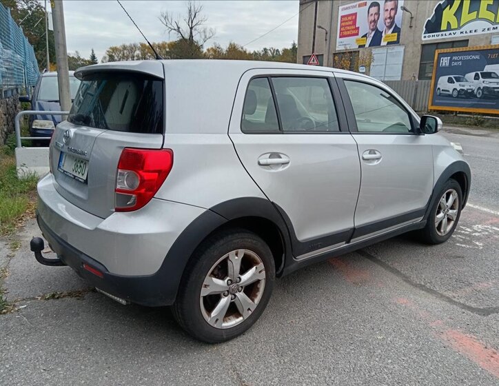 Toyota Urban Cruiser Hatchback 1,4 l 66 kw