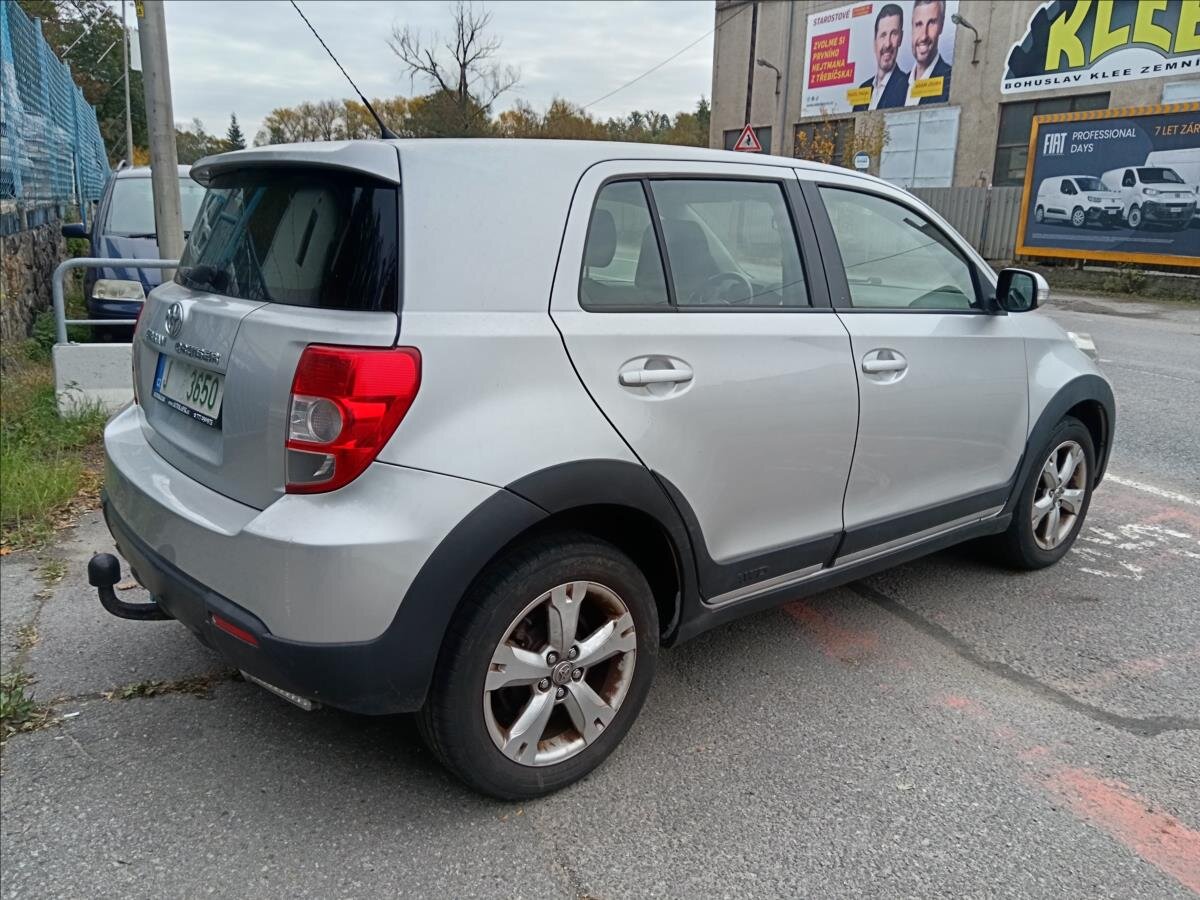 Toyota Urban Cruiser Hatchback 1,4 l 66 kw