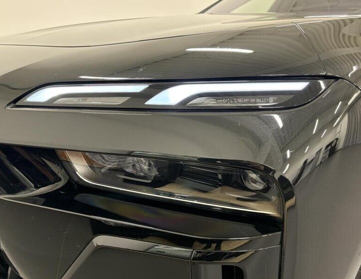 BMW Řada 7 Sedan / Limuzína 3,0 l 220 kw