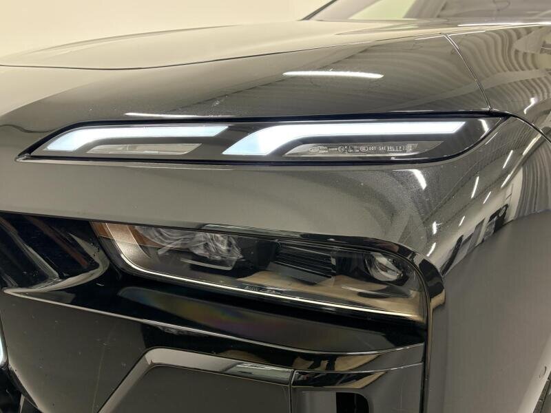 BMW Řada 7 Sedan / Limuzína 3,0 l 220 kw