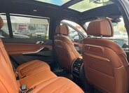 BMW X7 SUV / Terénní 3,0 l 250 kw