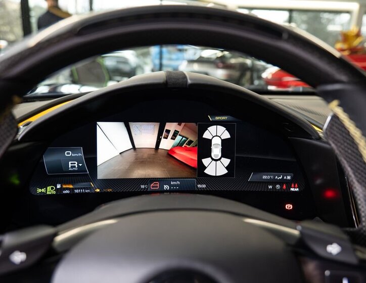 Ferrari Roma Kupé 3,9 l 456 kw