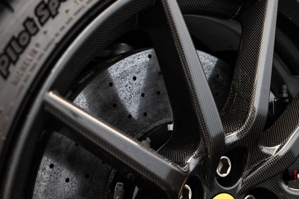 Ferrari SF90 Kupé 4,0 l 736 kw