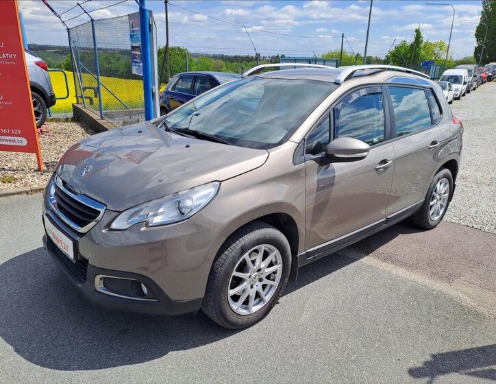 Peugeot 2008 MPV 1,2 l 81 kw