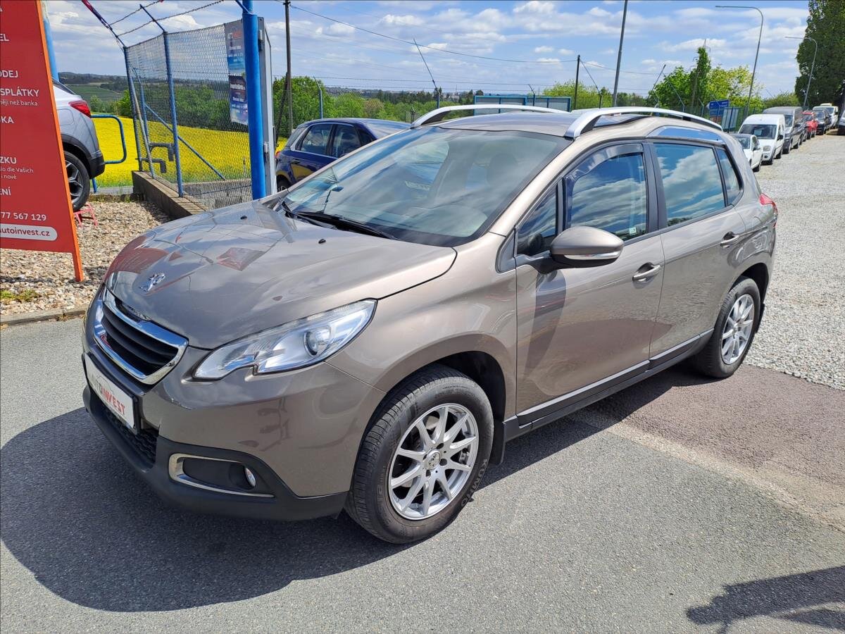 Peugeot 2008 MPV 1,2 l 81 kw