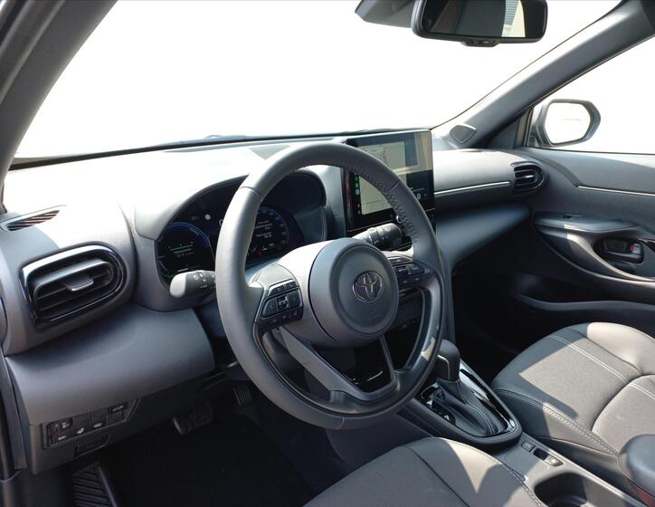 Toyota Yaris Cross 10