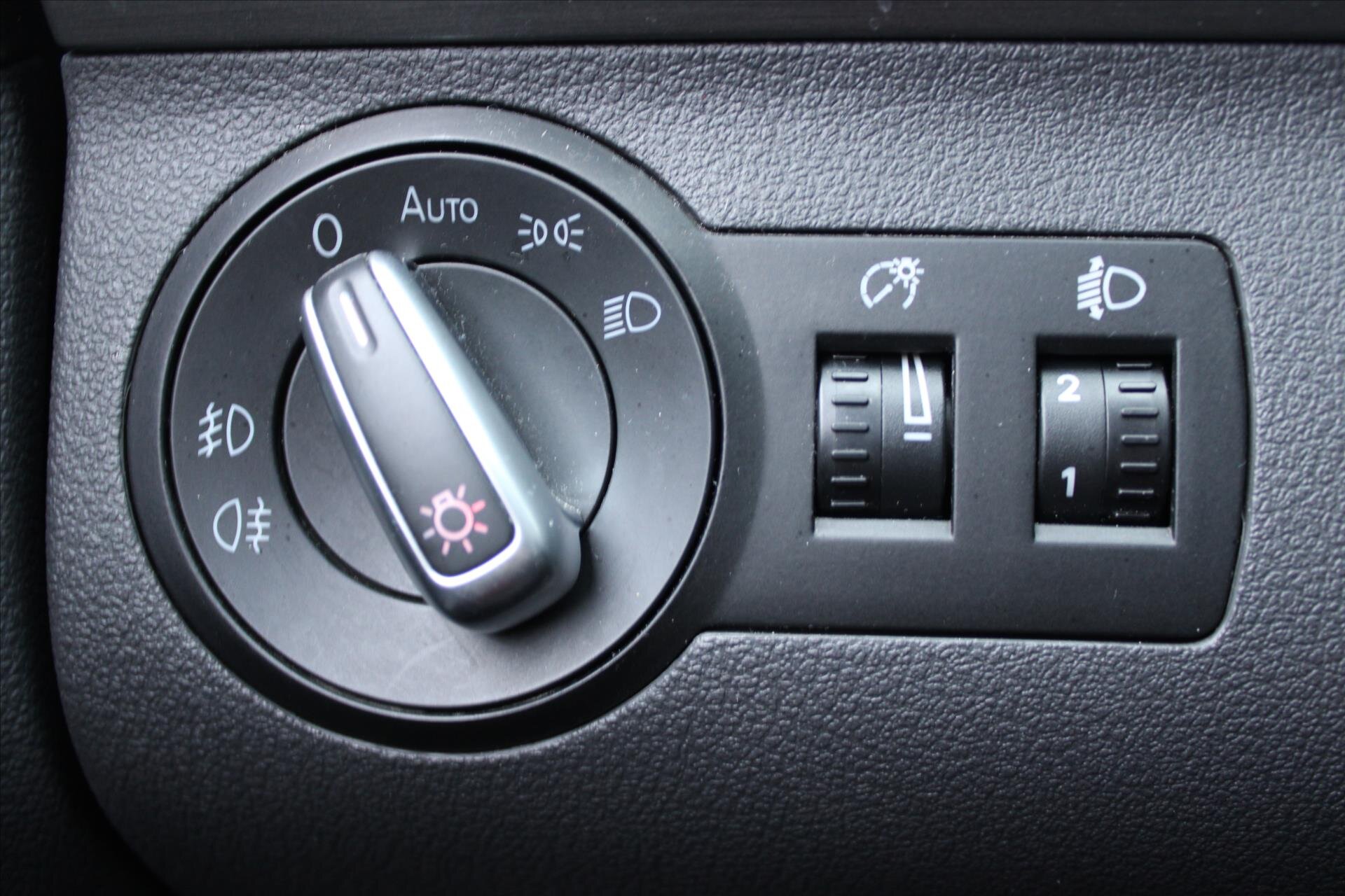 Volkswagen Touran MPV 2,0 l 103 kw