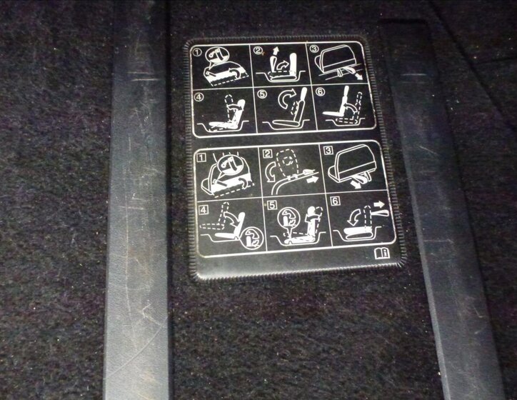 Citroën C-Crosser SUV / Terénní 2,2 l 115 kw