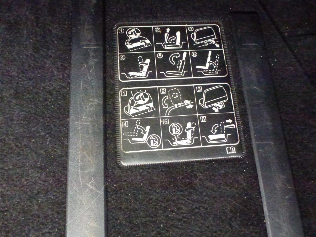 Citroën C-Crosser SUV / Terénní 2,2 l 115 kw