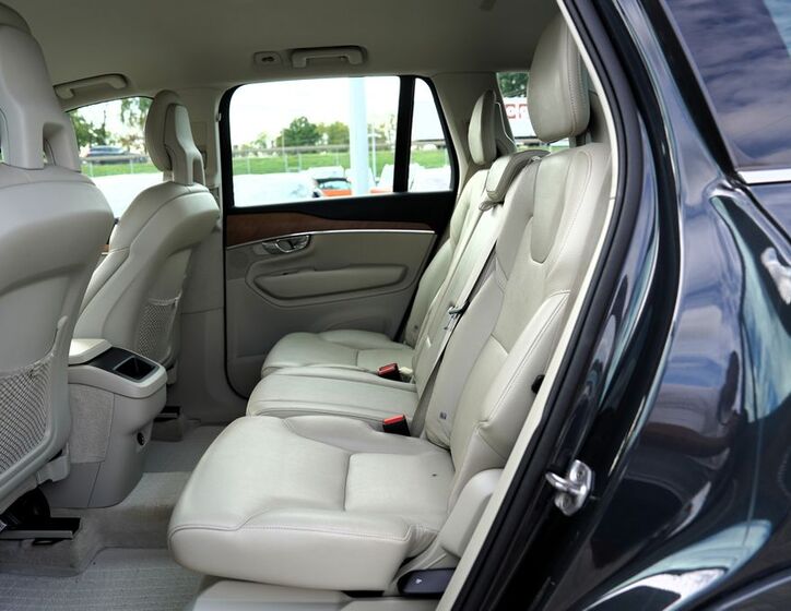 Volvo XC90 34