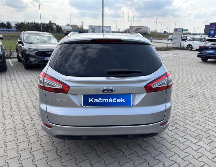 Ford Mondeo Kombi 2,0 l 103 kw