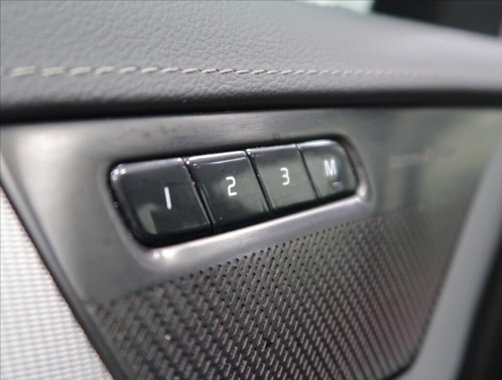 Volvo XC90 SUV 2,0 l 173 kw