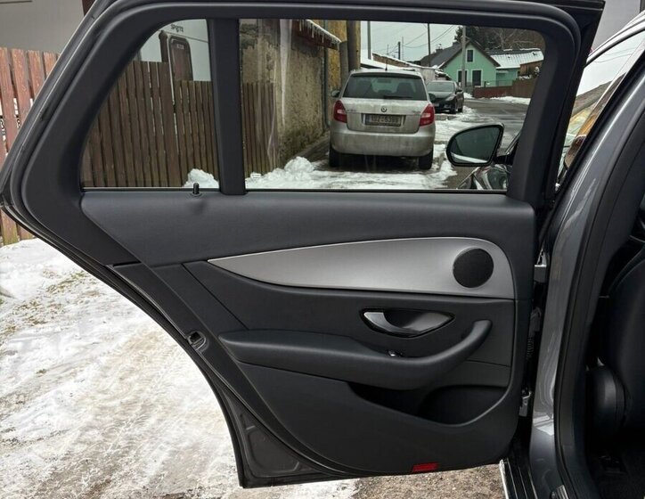 Mercedes-Benz Třídy E Kombi 0,0 0