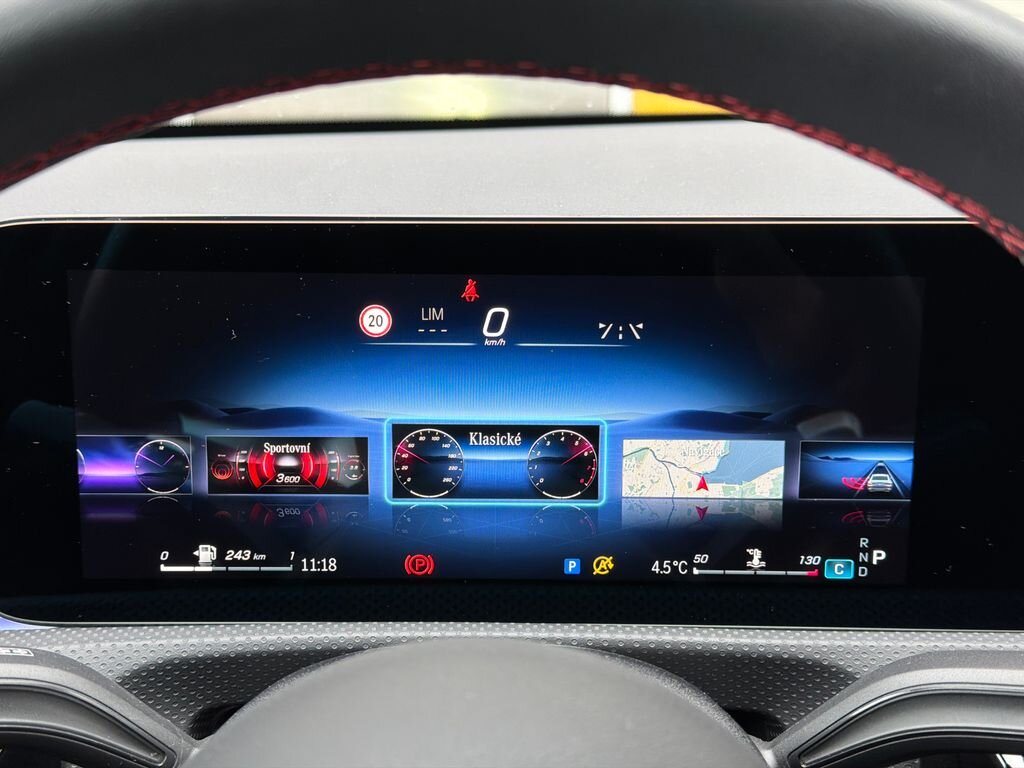 Mercedes-Benz CLA Sedan / Limuzína 2,0 l 110 kw