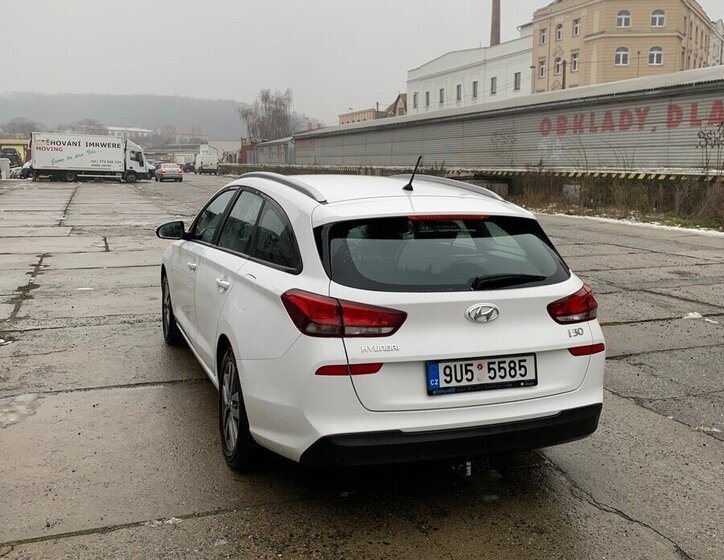 Hyundai i30 Kombi 998,0 88 kw