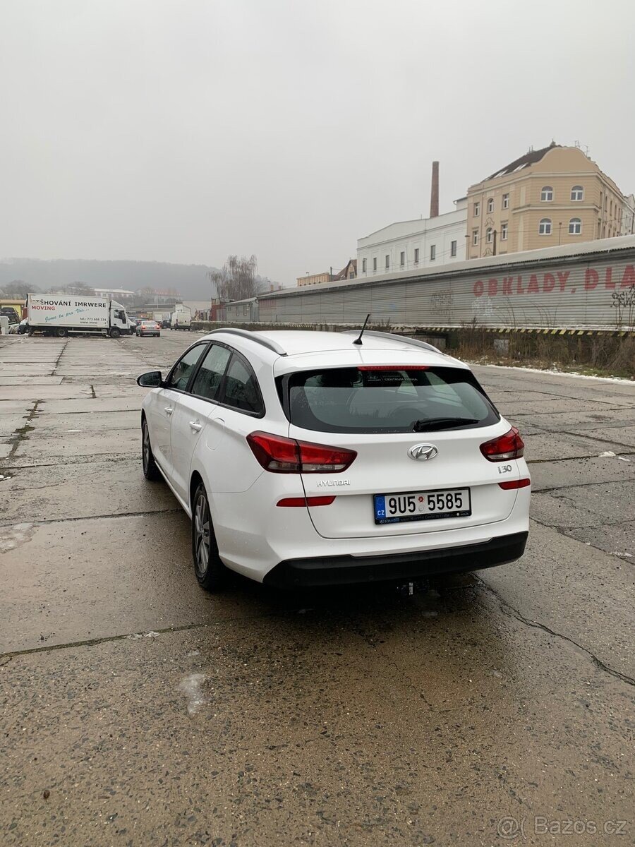 Hyundai i30 Kombi 998,0 88 kw