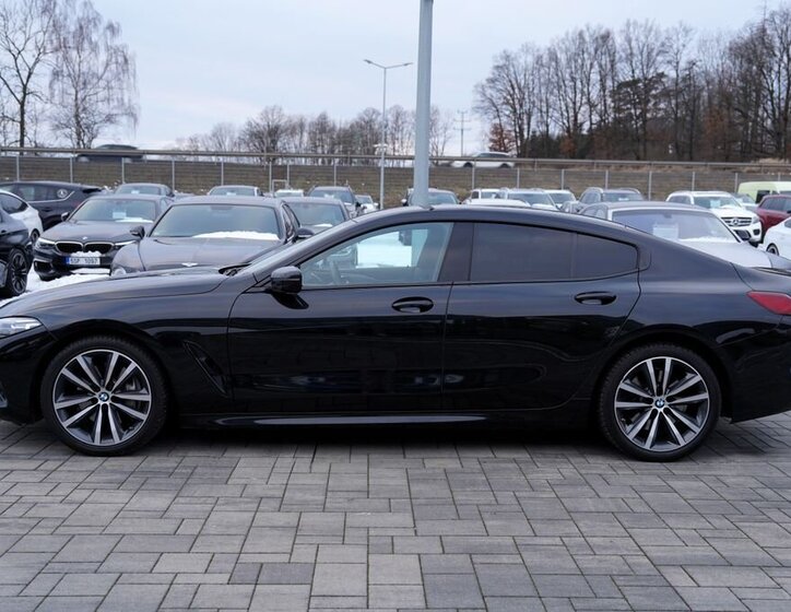 BMW Řada 8 3