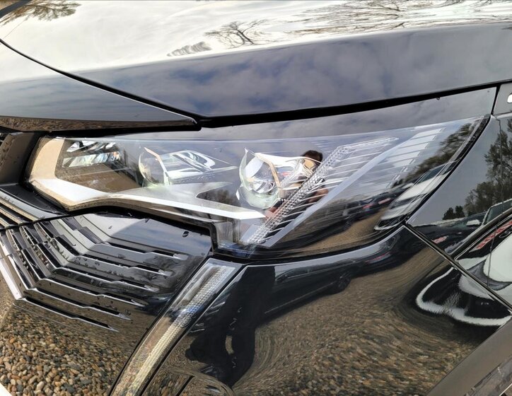 Peugeot 3008 SUV / Terénní 1,6 l 165 kw