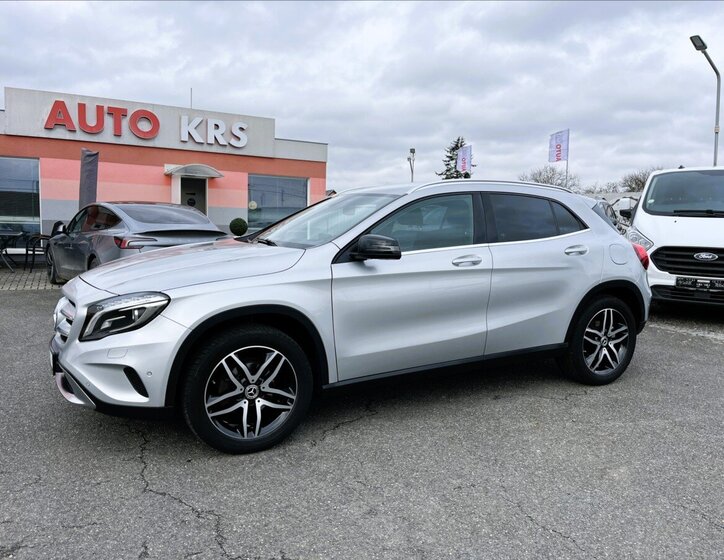 Mercedes-Benz GLA Hatchback 1,6 l 115 kw