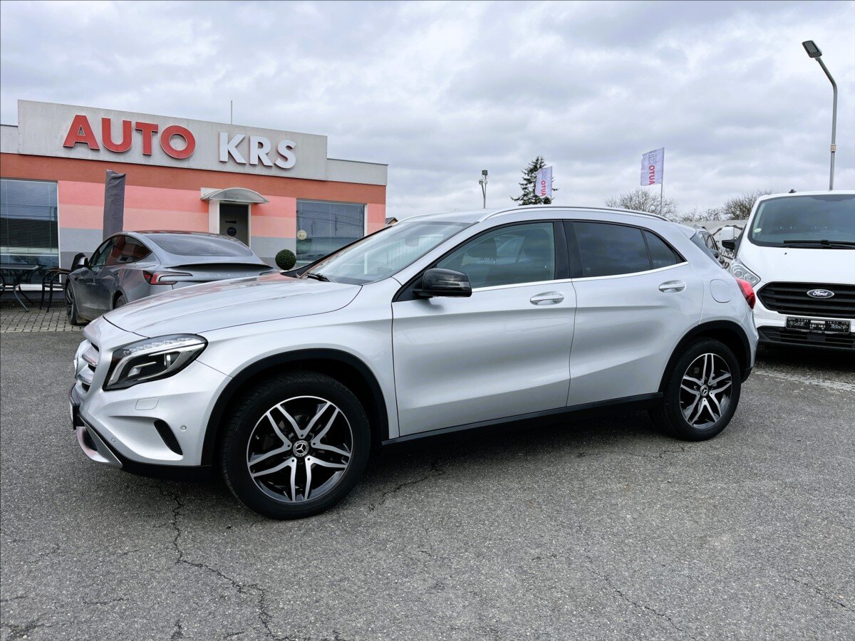 Mercedes-Benz GLA Hatchback 1,6 l 115 kw