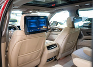 Cadillac Escalade 43