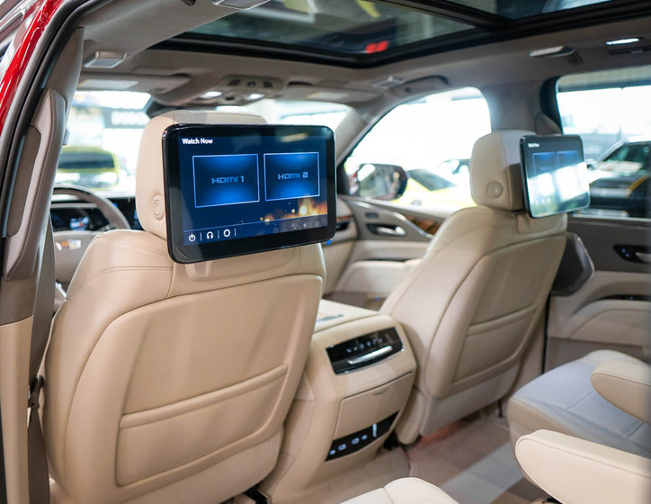 Cadillac Escalade 43