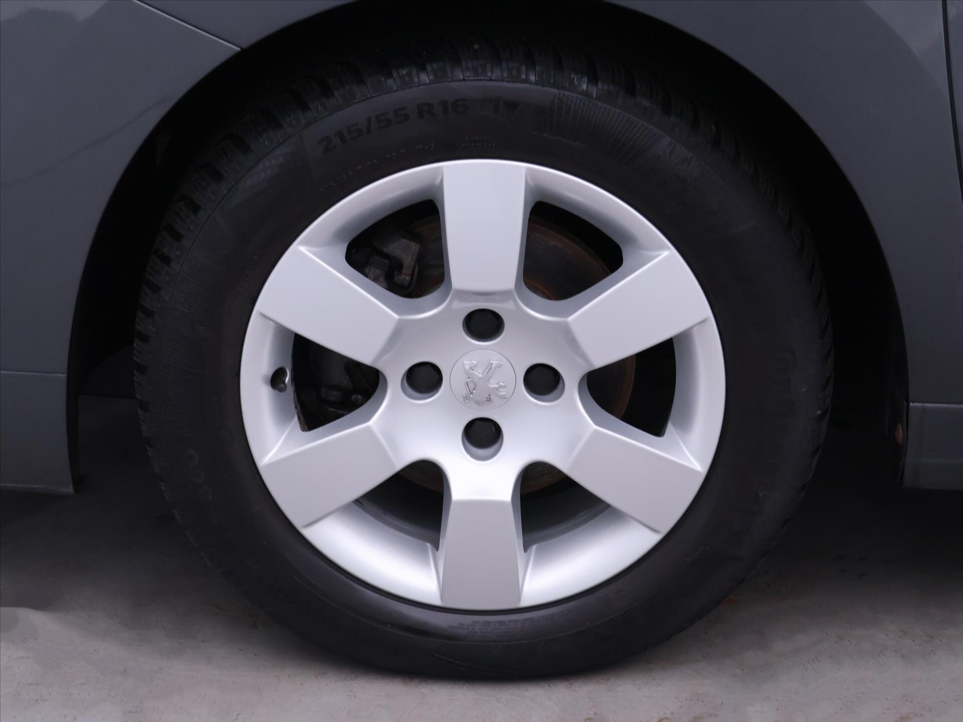 Peugeot 5008 MPV 1,6 l 88 kw