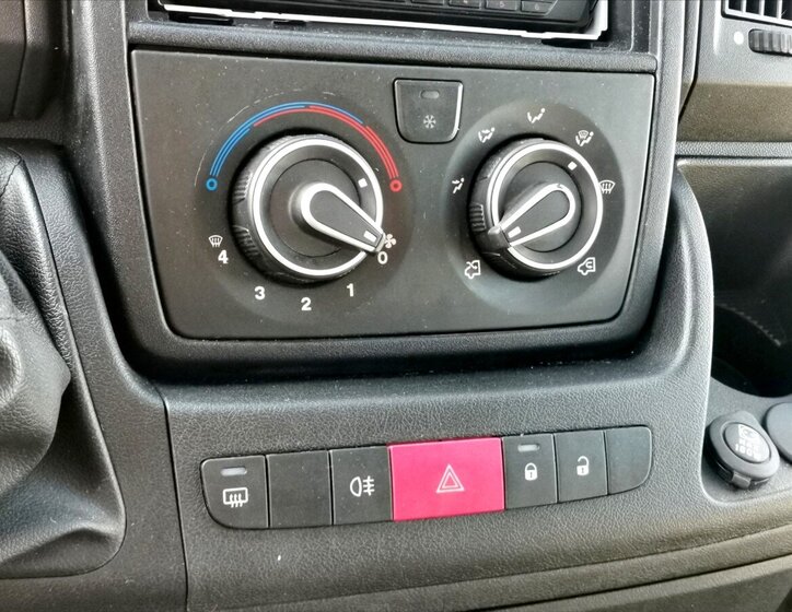 Peugeot Boxer Skříň 2,2 l 110 kw