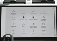 Land Rover Defender 20