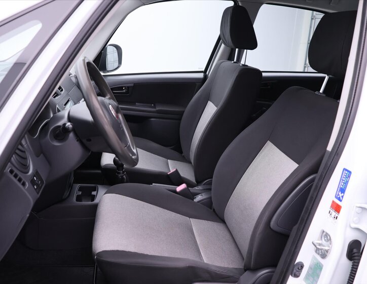 Fiat Sedici Hatchback 1,6 l 88 kw