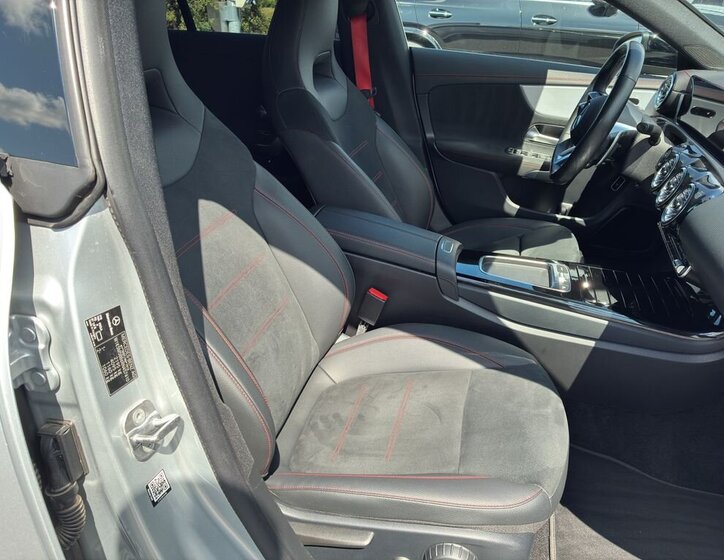 Mercedes-Benz CLA Kombi 2,0 l 225 kw