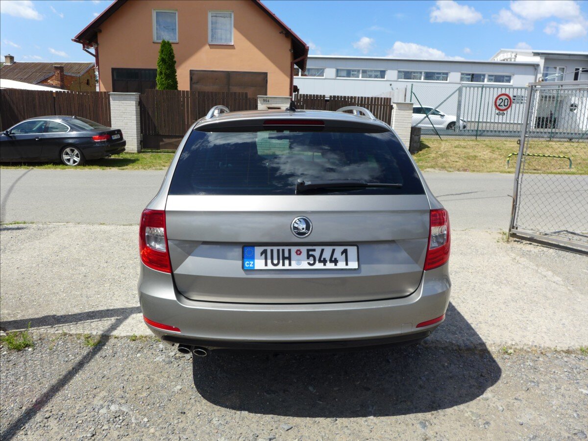 Škoda Superb