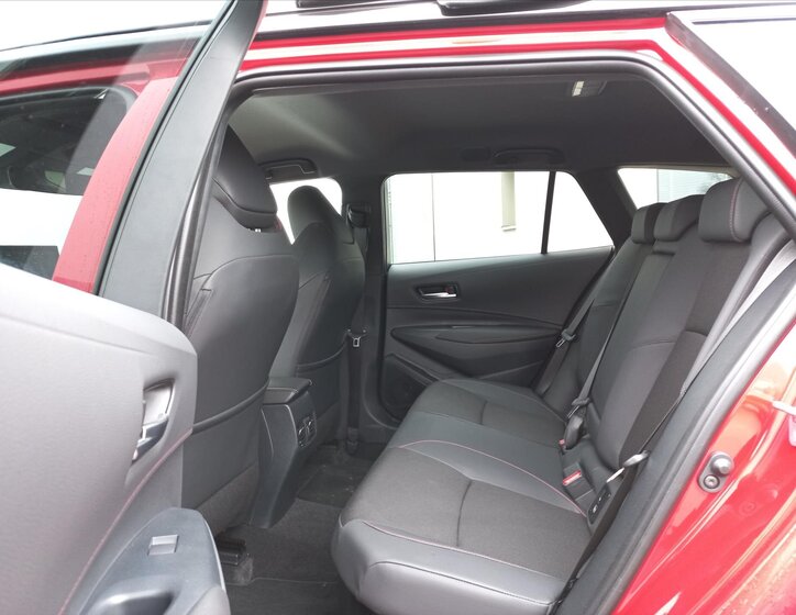 Toyota Corolla Kombi 2,0 l 98 kw