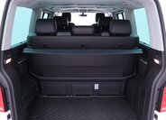 Volkswagen Multivan 10