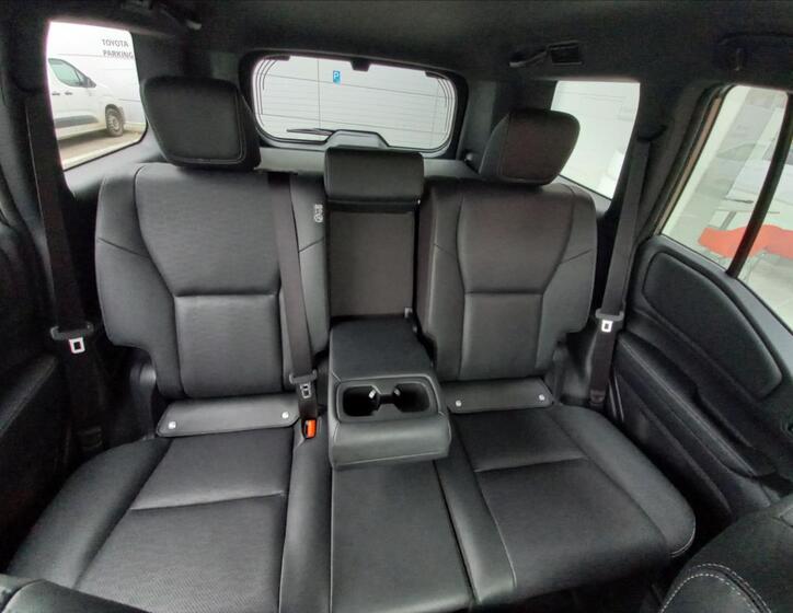 Toyota Land Cruiser 10