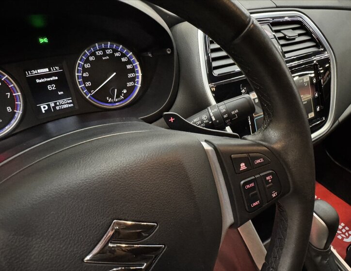 Suzuki SX4 S-Cross 22