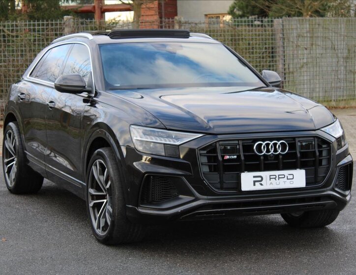 Audi SQ8 44