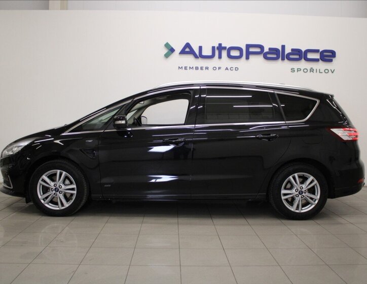 Ford S-MAX MPV 2,0 l 140 kw