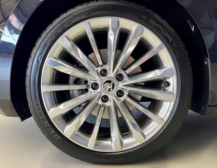 Škoda Superb Kombi 1,4 l 160 kw