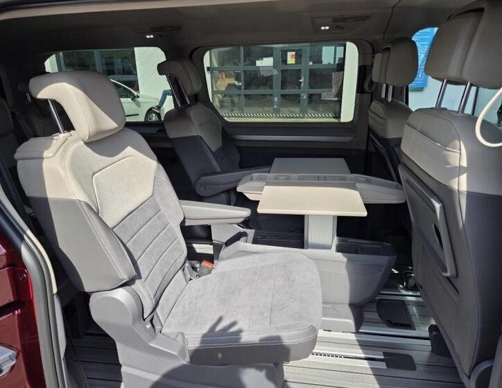 Volkswagen Multivan VAN-Minibus 2,0 l 110 kw