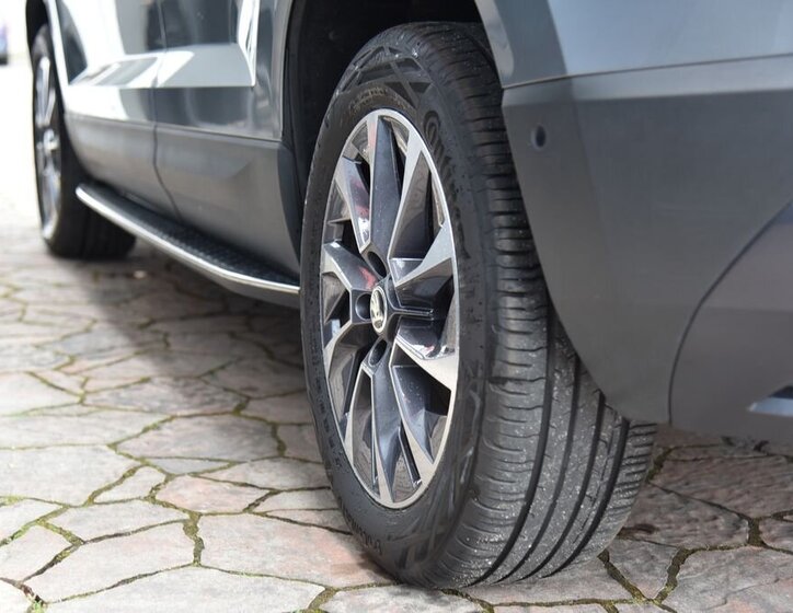 Škoda Karoq SUV / Terénní 1,5 l 110 kw