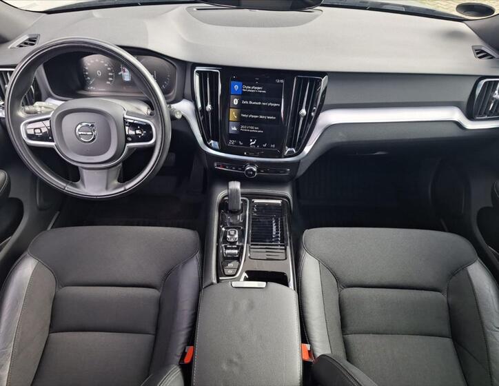 Volvo V60 8
