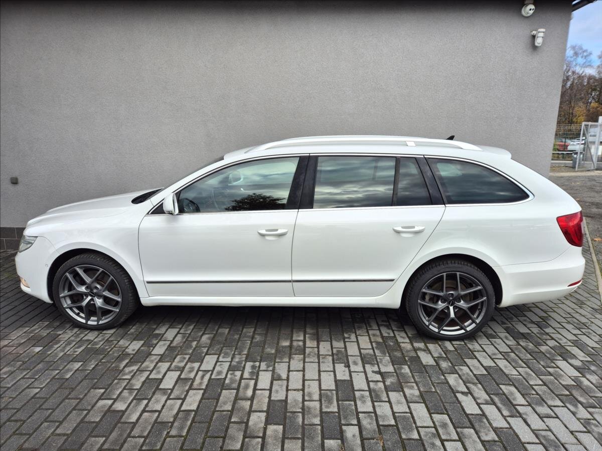 Škoda Superb Kombi 3,6 l 191 kw