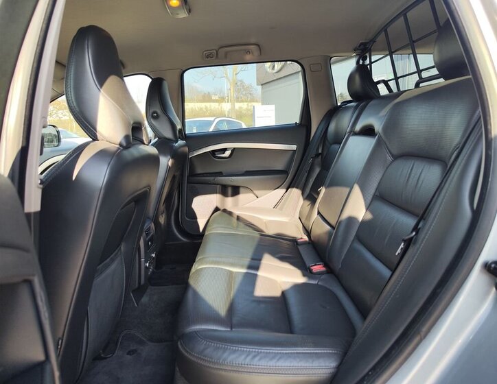 Volvo XC70 Kombi 2,4 l 151 kw