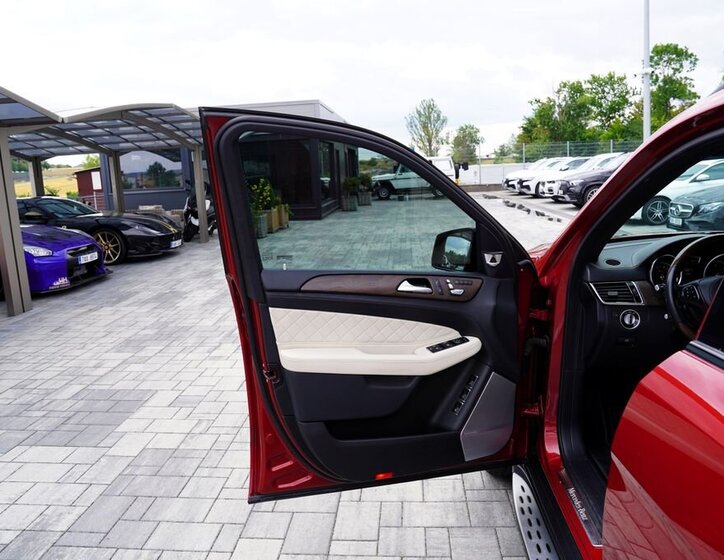 Mercedes-Benz GLS 17